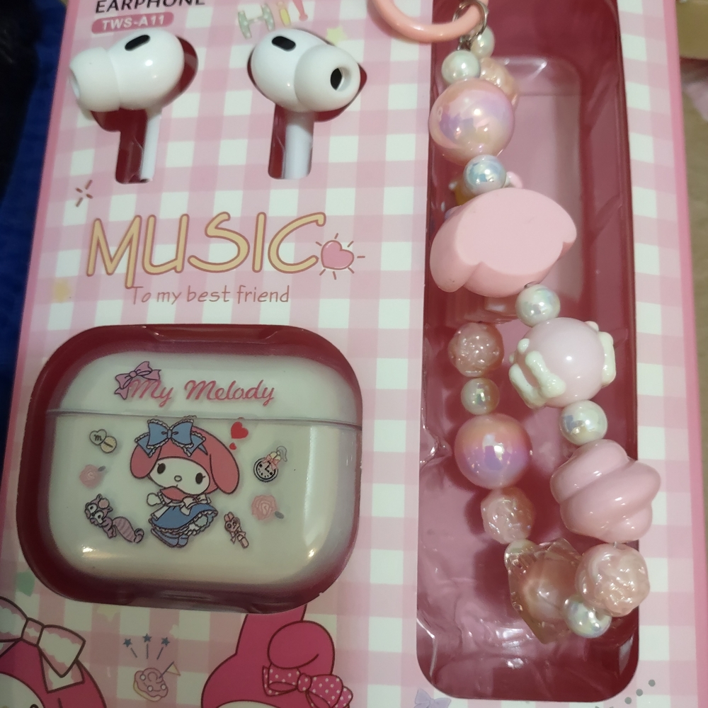 My Melody Wireless Earbuds with Pink Charm